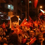 Binlerce Denizlili Cumhuriyet İçin Yürüdü